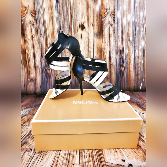 Michael Kors Cammie Open Toe Heel Sandals - Picture 1 of 13